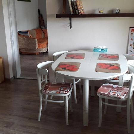 Miodowa Lägenhet Zwierzyniec Exteriör bild